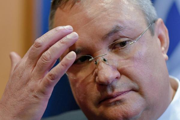 Guvernul nu se grăbește să ia măsurile de austeritate. Supraimpozitarea și înghețarea angajărilor la stat, variante pentru a face economii la buget