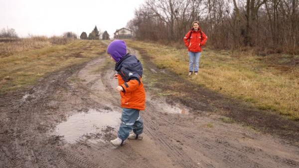 Georgiana şi Sorin au fugit de oraş pentru a-i salva viaţa lui Eric. Copilul a primit o nouă şansă la viaţă după ce părinţii s-au mutat în Livedea