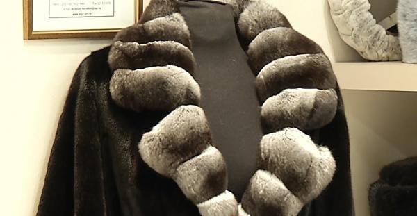 Hainele de blană naturală, simbolul luxului, vor rămâne doar o amintire. România va interzice creşterea animalelor pentru industria vestimentară