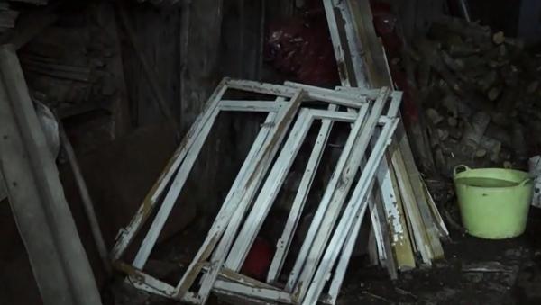 Un bătrân de 86 de ani din Bistriţa a scăpat ca prin minune din incendiul care i-a mistuit casa. S-a aprins tocul uşii, apoi au ars holul şi bucătăria