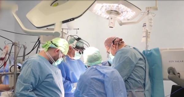 25 de copilaşi cu malformaţii la inimă, operaţi gratuit la o clinică privată din Bucureşti. Peste 100 de suflete sunt pe lista de aşteptare