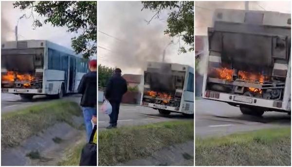 Un autobuz folosit de elevi și navetiști a luat foc în mers, pe un drum din Galați. Flăcările au fost stinse de călători