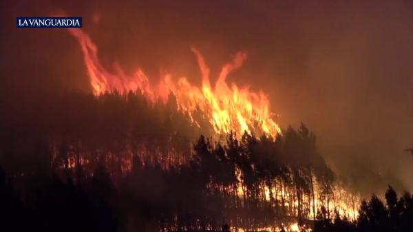 Incendiu de vegetaţie scăpat de sub control, în Spania. 700 de oameni au fost evacuaţi din calea flăcărilor