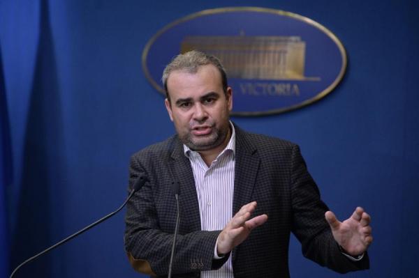 Darius Vâlcov s-a predat în Italia. Fostul ministru de Finanţe este condamnat la 6 ani de închisoare în "dosarul tablourilor"