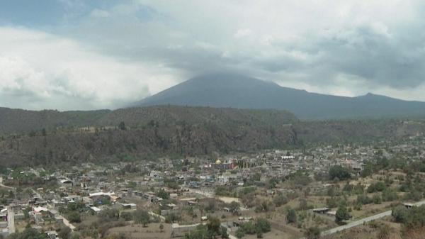 Autorităţi în alertă: Al doilea cel mai înalt vulcan din Mexic stă să erupă. Milioane de locuitori, gata să fie evacuaţi