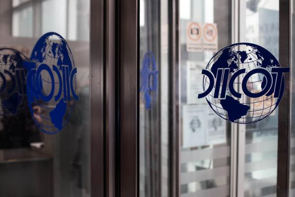 19 angajaţi de la CNCIR au dat "un tun" de 10 milioane de lei. Printre cei vizaţi de anchetă este şi directoarea Ioana Timofte