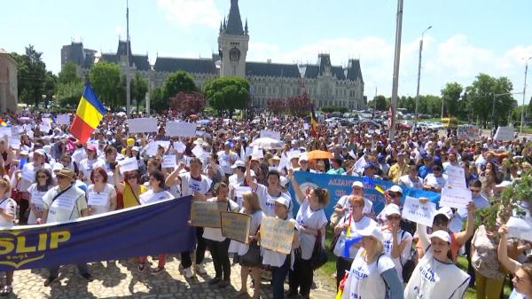 Greva profesorilor. Negocieri între sindicaliști și guvernanți la Palatul Victoria chiar în timpul protestelor