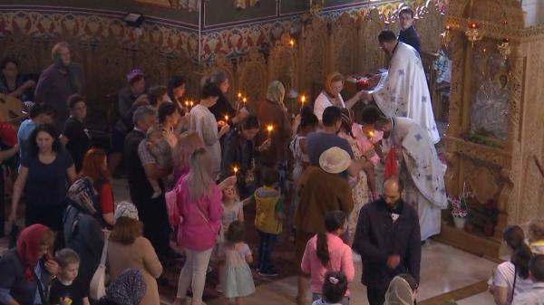 Înălţarea Domnului 2023. Credincioşii au trăit cu mare emoţie sărbătoarea. Tradiţii vechi de sute de ani, păstrate cu sfinţenie în satele româneşti