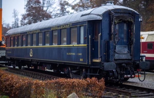 O bucată de istorie pe şinele din România. Celebrul Orient Express a ajuns în Gara Braşov: traseul pe care îl va urma