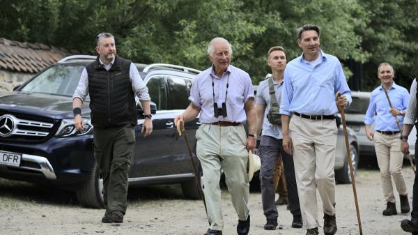 Detalii din culisele vizitei Regelui Charles în România. S-a schimbat sau nu faţă de vremea când era prinţ