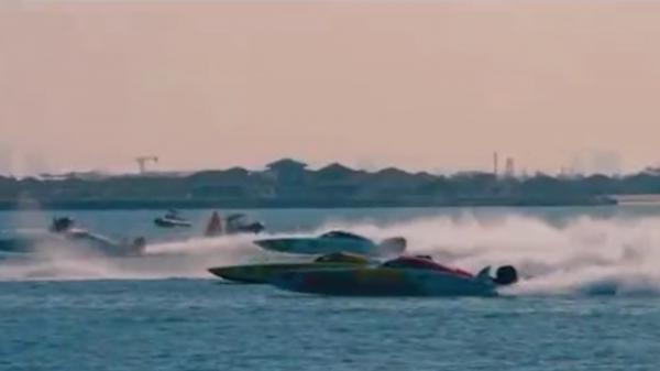 Formula 1 pe apă s-ar putea anula. Competiţia e găzduită de România, dar întrecerea bărcilor de mare viteză e în pericol: autorităţile pasează vina