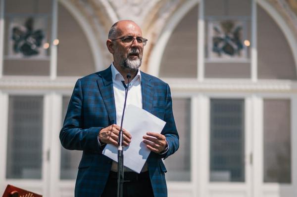 Kelemen Hunor spune că UDMR nu acceptă propunerea de a prelua Energia şi Investiţiile. Negocierile continuă