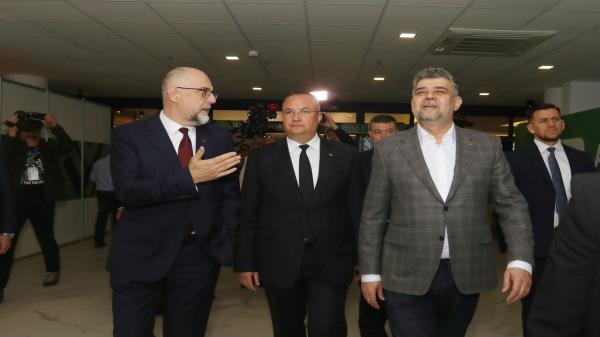 Nicolae Ciucă, aşteptat să-şi depună mandatul de premier. Totul depinde de greva profesorilor şi de UDMR