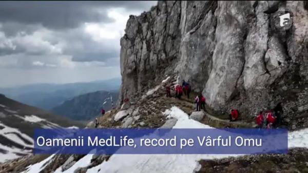 Record Guinness obţinut de Oamenii MedLife în urma primei expediţii medicale pe Vf. Omu