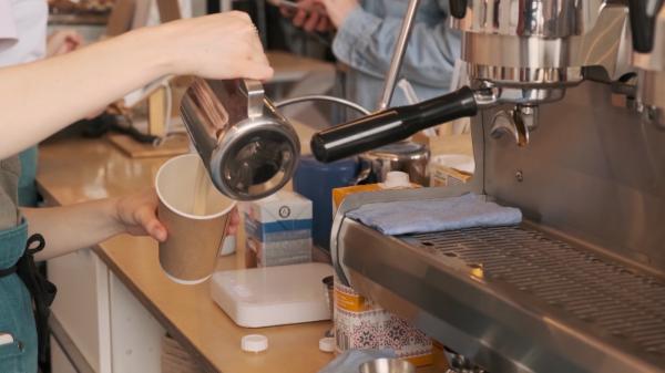 Proces fără precedent în SUA: Femeie, concediată pe motiv că era albă. Suma uriașă pe care o va primi despăgubire