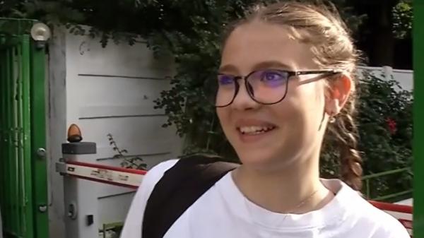 Tactica prin care o elevă vrea să obţină media 9.60 la Evaluarea Naţională. "Am simţit eu să o iau"