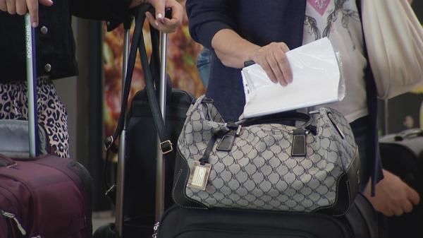 Documentele lipsă care au distrus mii de concedii. Cele mai multe probleme la graniţă le au părinţii care scot copiii din ţară