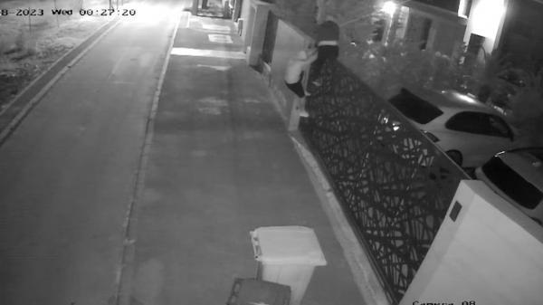 Cartier din Constanța, terorizat de 3 hoți care dau spargere după spargere. Acționează noaptea și fură din curți și din mașini