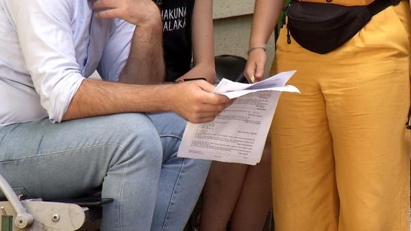 Val de contestații la Bac 2023. Elevii olimpici, nemulțumiți de notele la Limba română, deși multe sunt peste 9