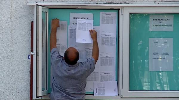 Emoţii pentru 130.500 de absolvenţi de liceu, care aşteaptă rezultatele la Bac. Ce condiţii trebuie îndeplinite pentru promovarea examenului