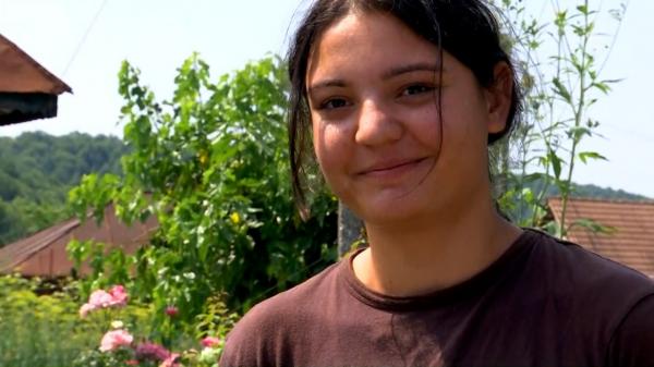 La 19 ani, în loc să dea BAC-ul, Victoria a plecat direct la muncă în Germania. "Un om care nu are şcoală nu ar fi plătit aşa bine în România"