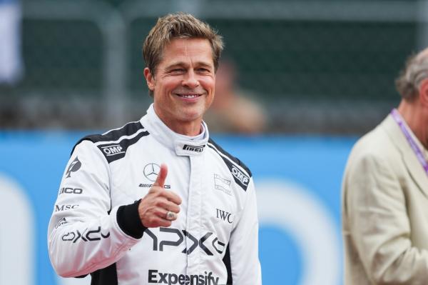 Brad Pitt a făcut senzaţie la filmările pentru viitorul său film, pe circuitul Silverstone din Marea Britanie: "E grozav să mă aflu aici"