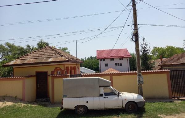 Nou azil fantomă, descoperit Teleorman. Polițiștii au găsit mai mulți bătrâni cu handicap ce-și duceau ultimele zile într-o casă ce funcționa ca pensiune