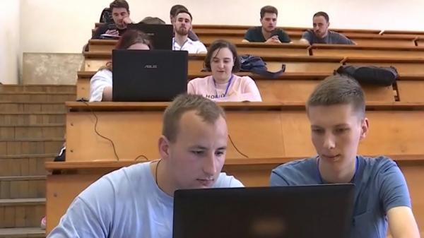 Admitere facultate 2023. Meseriile de viitor către care se îndreaptă tot mai mulţi tineri