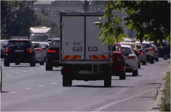 Asigurările RCA, mai scumpe cu până la 40% faţă de anul trecut. Cât costă o poliţă cu decontare directă, în funcţie de vârstă şi tipul maşinii