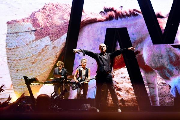 Depeche Mode concertează din nou în România, după o pauză de 5 ani. Este primul turneu mondial după moartea lui Andrew Fletcher