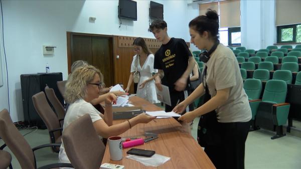 Jobul bine plătit care duce lipsă de candidaţi. Expert HR: "Sunt angajatori care și-ar da o mână și un picior să angajeze"