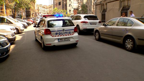 Mireasa din Galaţi care a ajuns la spital în timp ce era furată de la propria nuntă, lovită la picior. Şoferiţa ar fi lovit o maşină parcată