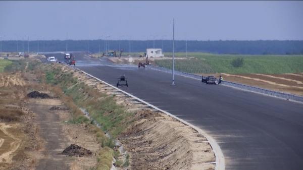 Drumul Expres Craiova - Piteşti, șantier fără sfârșit. O porţiune de doar 300 de metri lungime pune în pericol inaugurarea tronsonului 3