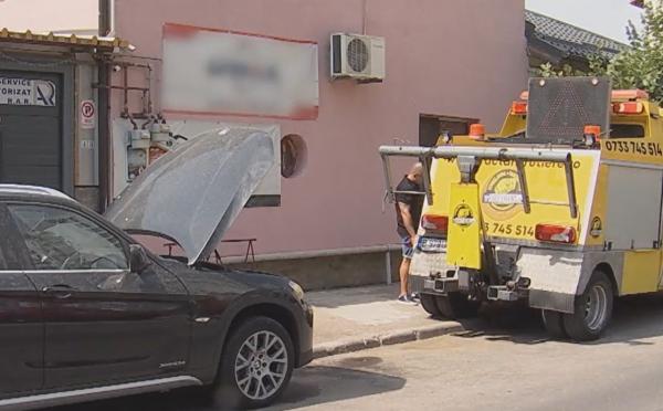 Afacerea tot mai de succes: service-ul auto mobil. Cât te costă să vină un mecanic pentru deblocat uşa sau schimbat roata