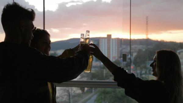 Măsura prin care SUA vor să reducă consumul de alcool. Republicanii cred că e "o glumă"