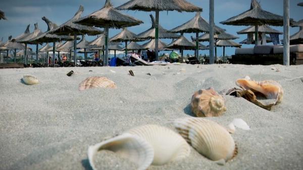 Plaja de la Capul Midia, refugiul perfect pentru turiștii care vor liniște, nisip curat și peisaje sălbatice