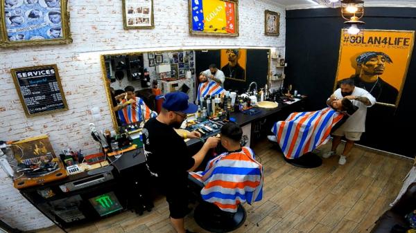 Afacerea care a explodat în Capitală. Cât plătesc bărbaţii pentru o experienţă completă în barbershop-uri: "Este o alegere masculină"