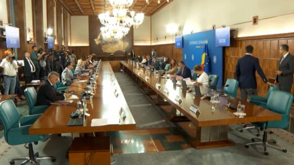 Guvernul vrea o nouă "mare ieftinire" a alimentelor. Lista produselor pentru care e limitat adaosul comercial ar putea fi extinsă