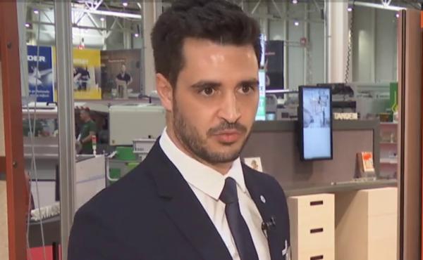 Cum arată "dulapul-minune" care se transformă, în câteva secunde, în bucătărie, dressing, living sau birou