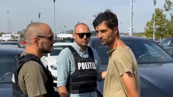 "Stăpânul lumii", în arest. Va fi supus unei expertize psihiatrice după ce a forţat intrarea în Parlament şi a refuzat să discute cu poliţiştii