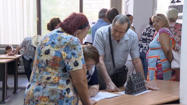 Noua formulă de calcul a pensiilor din noiembrie. Cât va primi un român care a cotizat timp de 35 de ani