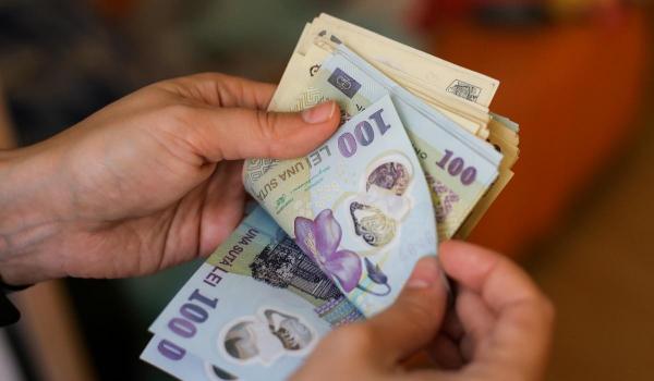 Două milioane de români au salariul mai mare cu 200 de lei. "E posibil ca unele companii să iasă din afaceri"