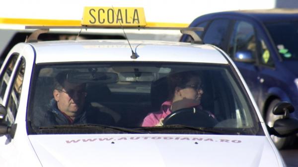 Infarct în timpul examenului auto, din cauza emoţiilor. Clujeanca, salvată în ultimul moment chiar de poliţistul examinator