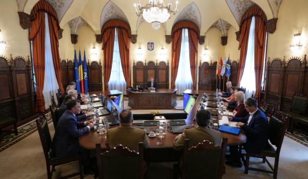 Ședința CSAT a început. "Războiul" împotriva drogurilor, pe ordinea de zi