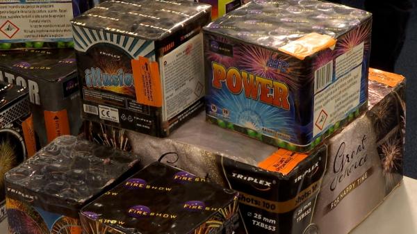 Condamnat cu amânare, după ce a orbit parţial o tânără. Bărbatul a aruncat o petardă în femeia care venise să vadă focul de artificii din noaptea de Revelion