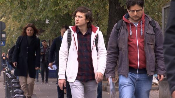 Câți bani are strânși la Pilonul II de Pensii un român cu un salariu mediu, care a cotizat lunar timp de 15 ani