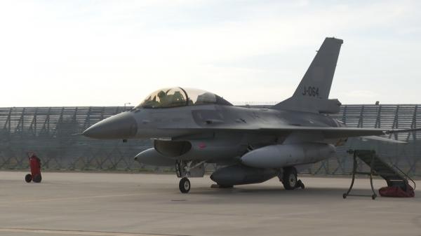 Primul centru de instruire din România pentru avioane F-16, inaugurat la Feteşti. Primii 7 piloţi români au început instrucţia