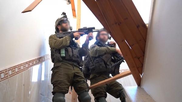 Israel a prezentat imagini conform cărora doi ostatici răpiţi de Hamas pe 7 octombrie au fost duşi în spitalul Al-Shifa. Bebeluşii internaţi acolo au ajuns în Egipt