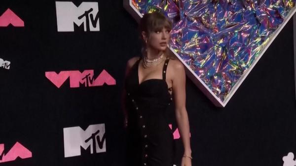 Taylor Swift, regina serii la gala Billboard. Vedeta din SUA a câştigat 10 trofee