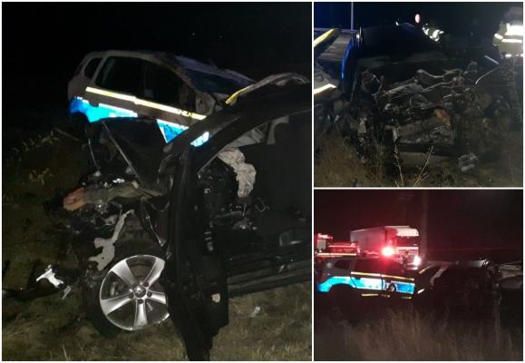 Un tânăr de 18 ani a furat o maşină şi a făcut prăpăd pe un drum din Brăila. A lovit o autospecială a poliţiei şi alte 3 vehicule, într-o cursă nebună